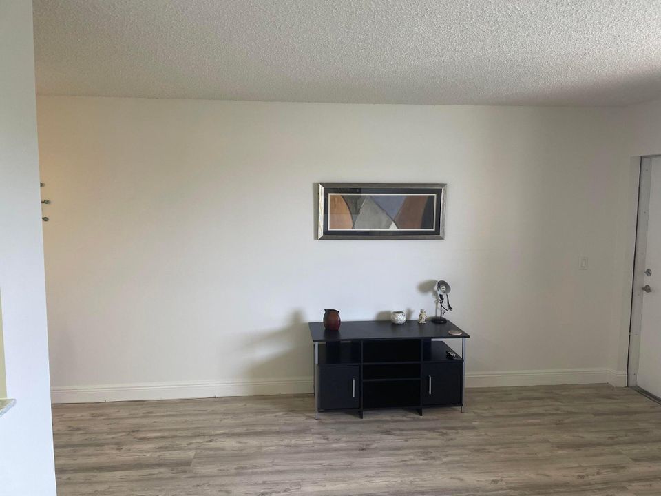 En Renta: $1,295 (1 camas, 1 baños, 642 Pies cuadrados)