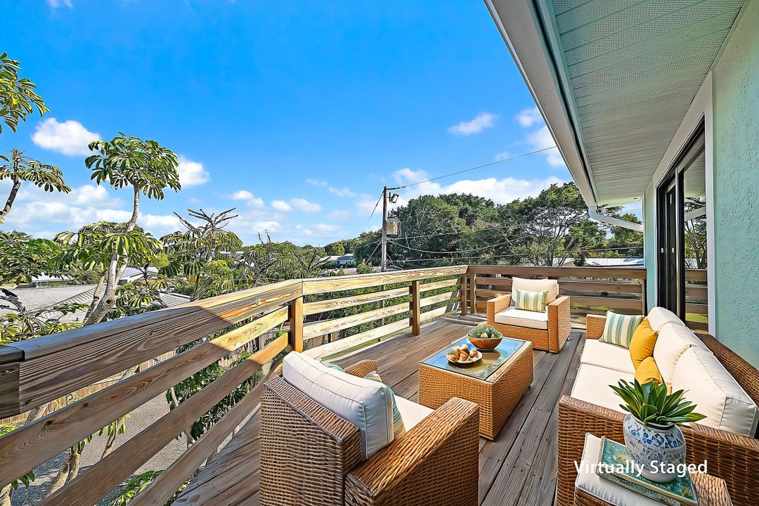 For Sale: $700,000 (4 beds, 3 baths, 2401 Square Feet)