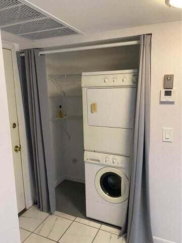 На продажу: $189,900 (2 спален, 2 ванн, 809 Квадратных фут)