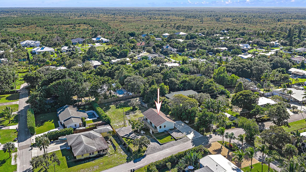 For Sale: $700,000 (4 beds, 3 baths, 2401 Square Feet)