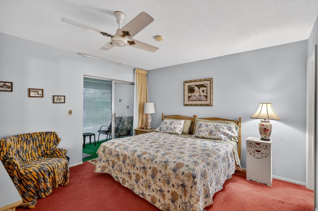 待售: $129,000 (2 贝兹, 2 浴室, 992 平方英尺)