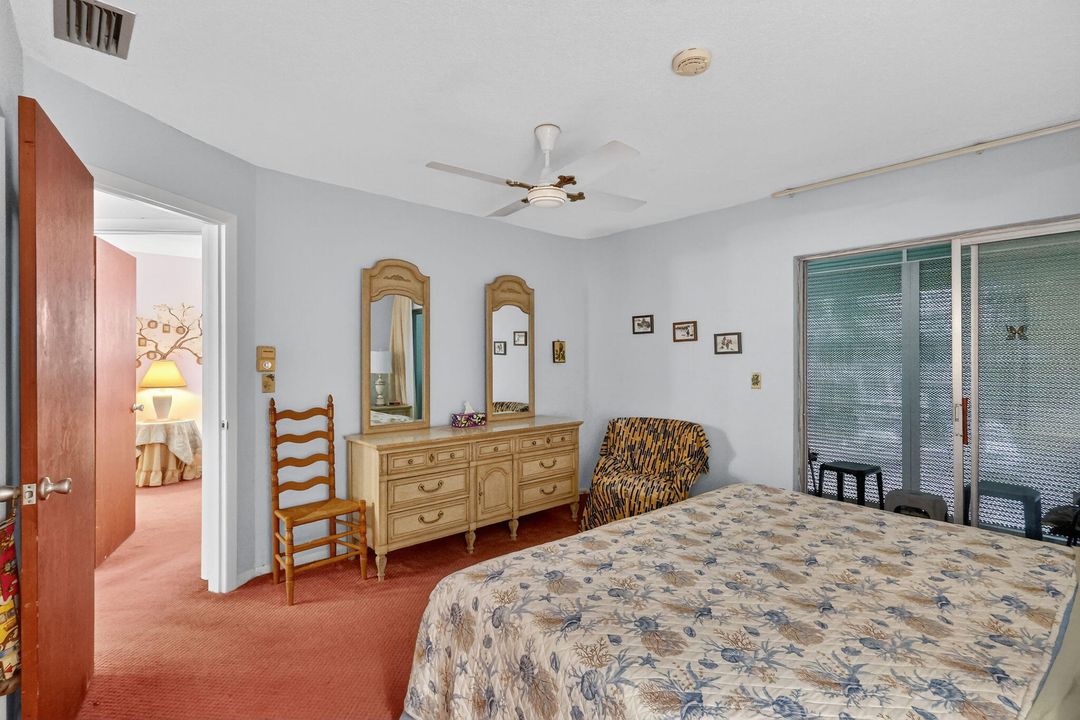 待售: $129,000 (2 贝兹, 2 浴室, 992 平方英尺)