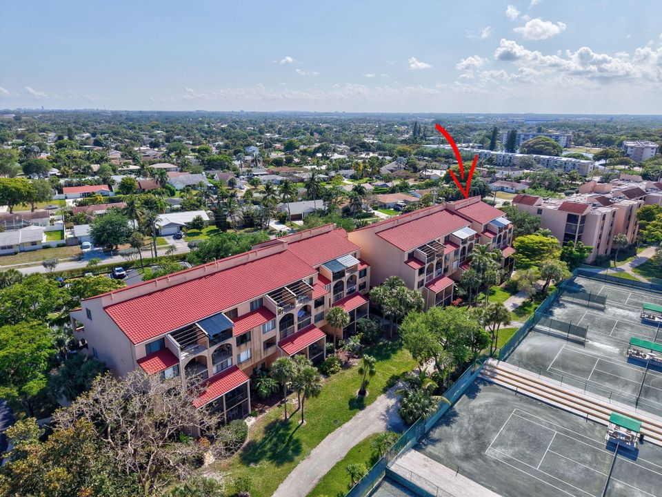 На продажу: $389,000 (2 спален, 2 ванн, 1175 Квадратных фут)