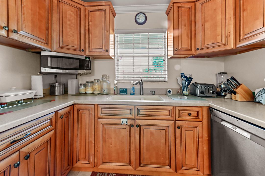 En Venta: $200,000 (2 camas, 2 baños, 1080 Pies cuadrados)