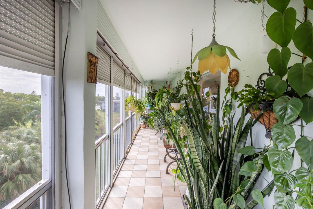 待售: $309,555 (3 贝兹, 3 浴室, 1550 平方英尺)