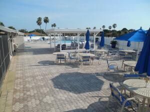 For Rent: $1,900 (2 beds, 2 baths, 1148 Square Feet)