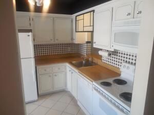 For Rent: $1,900 (2 beds, 2 baths, 1148 Square Feet)