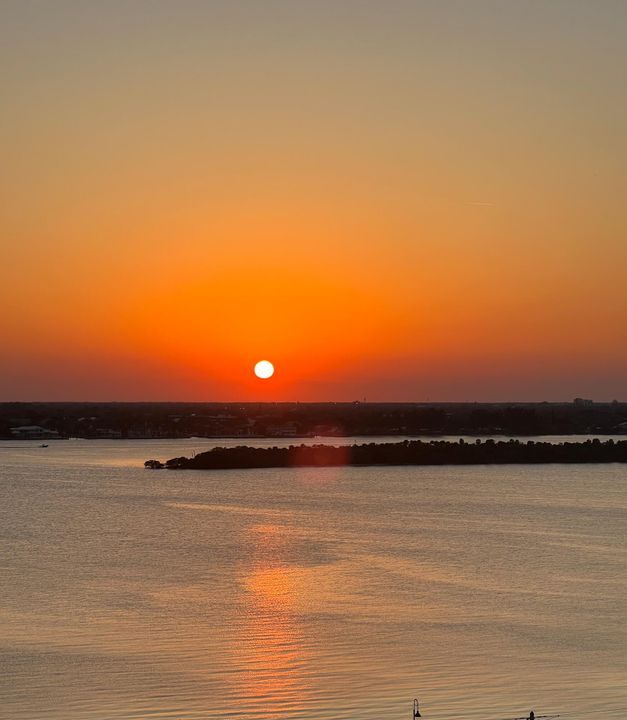 В аренду: $4,500 (2 спален, 2 ванн, 1508 Квадратных фут)