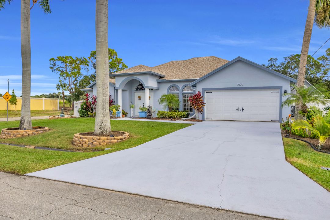 合同活跃: $486,900 (3 贝兹, 2 浴室, 2099 平方英尺)