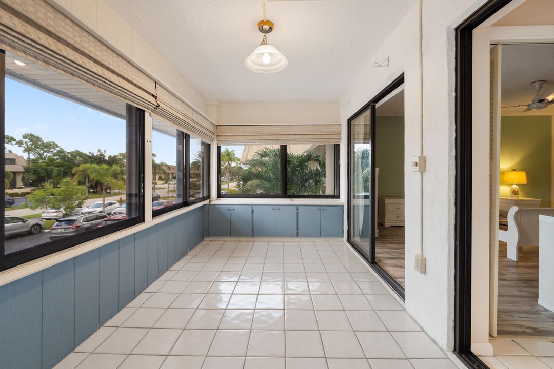 En Venta: $230,000 (2 camas, 2 baños, 1044 Pies cuadrados)