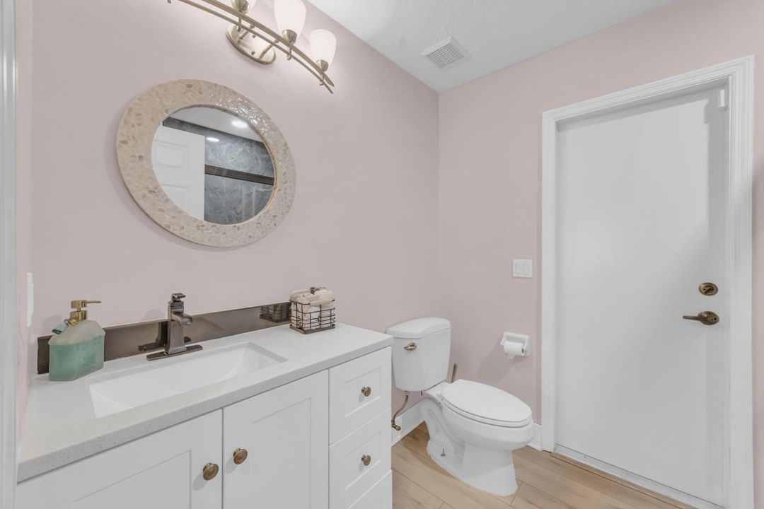 合同活跃: $486,900 (3 贝兹, 2 浴室, 2099 平方英尺)