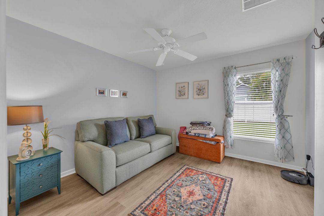 合同活跃: $486,900 (3 贝兹, 2 浴室, 2099 平方英尺)