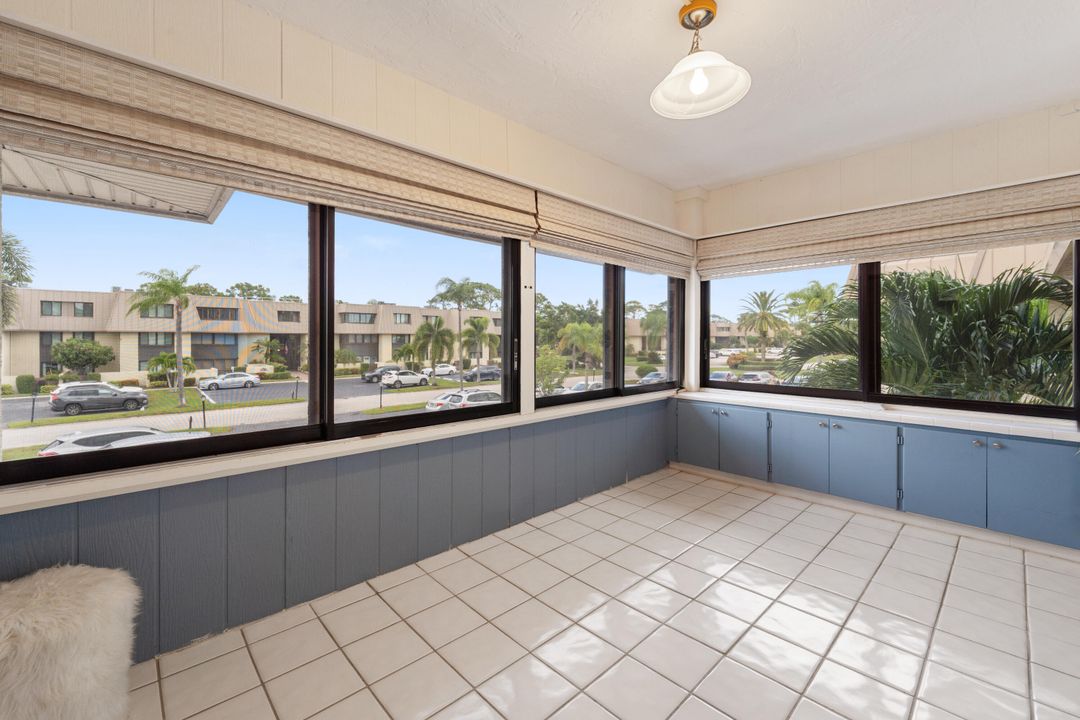 En Venta: $230,000 (2 camas, 2 baños, 1044 Pies cuadrados)