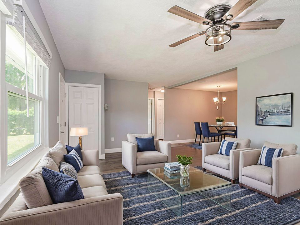 Active With Contract: $289,000 (2 beds, 2 baths, 1440 Square Feet)