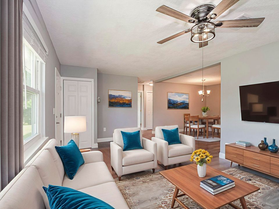 Active With Contract: $289,000 (2 beds, 2 baths, 1440 Square Feet)