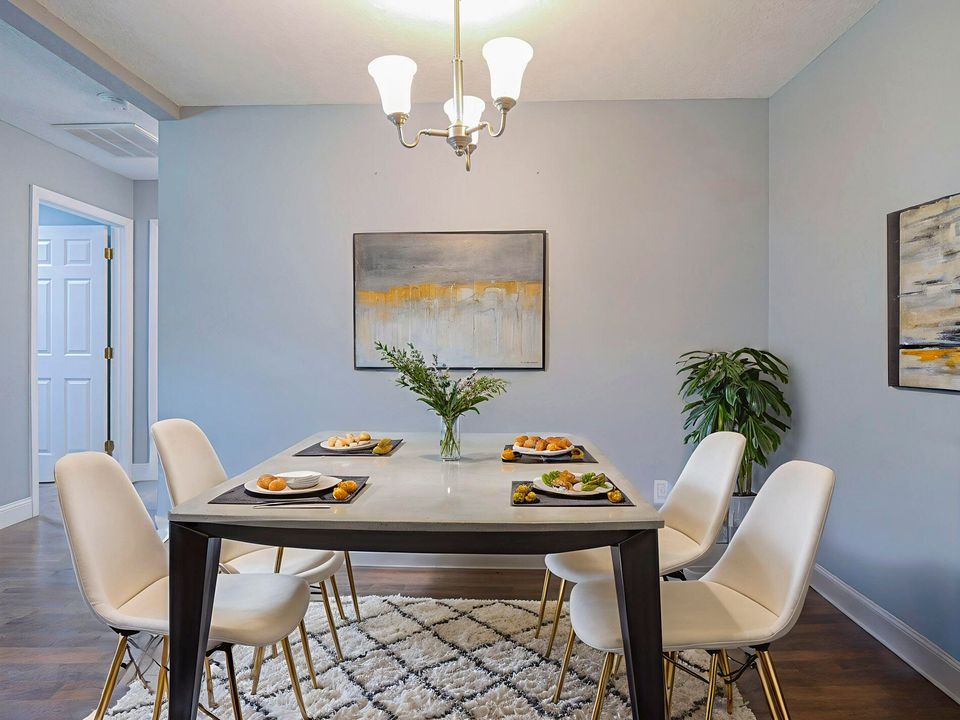 Active With Contract: $289,000 (2 beds, 2 baths, 1440 Square Feet)