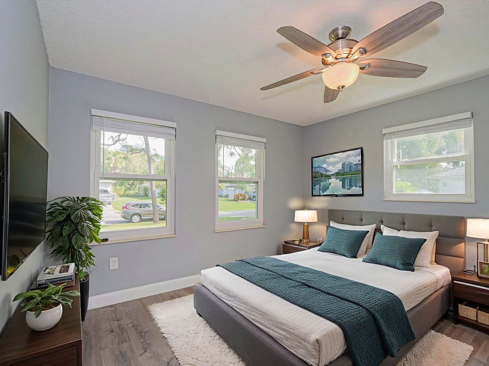 Active With Contract: $289,000 (2 beds, 2 baths, 1440 Square Feet)