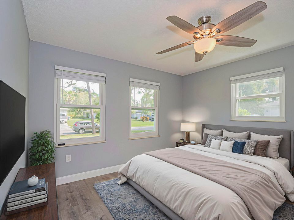 Active With Contract: $289,000 (2 beds, 2 baths, 1440 Square Feet)