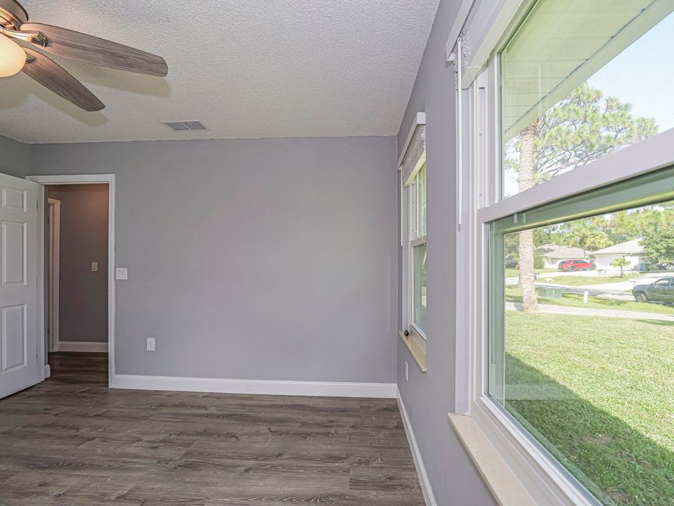 Active With Contract: $289,000 (2 beds, 2 baths, 1440 Square Feet)