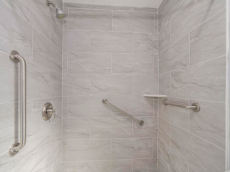 Active With Contract: $289,000 (2 beds, 2 baths, 1440 Square Feet)