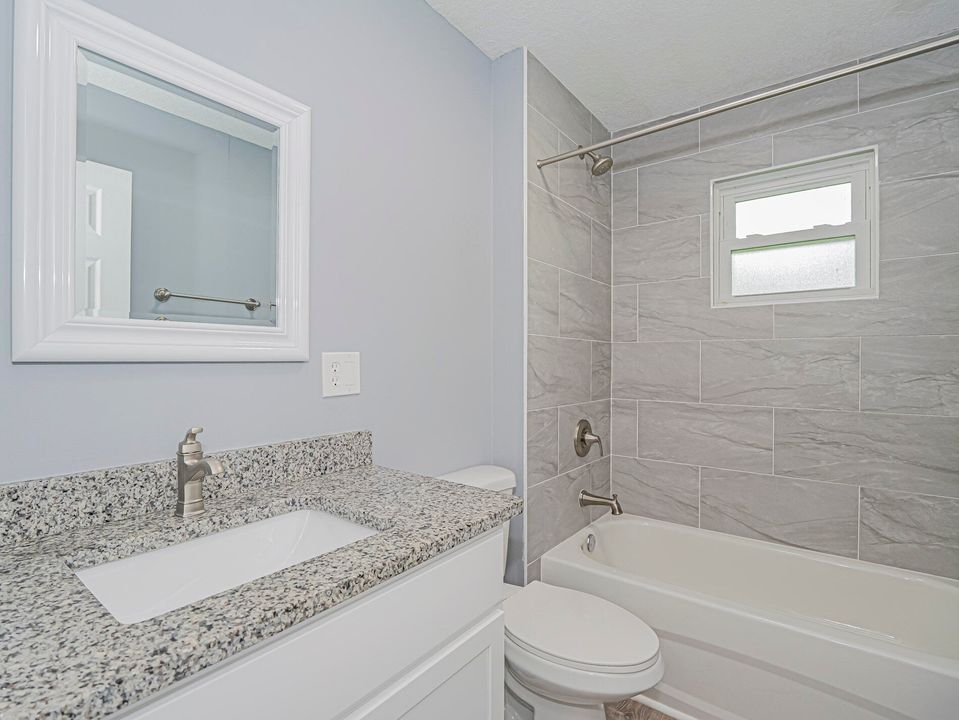 Active With Contract: $289,000 (2 beds, 2 baths, 1440 Square Feet)