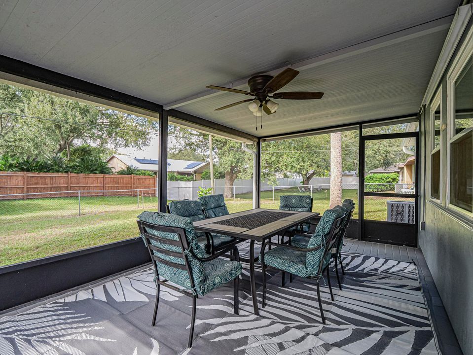 Active With Contract: $289,000 (2 beds, 2 baths, 1440 Square Feet)