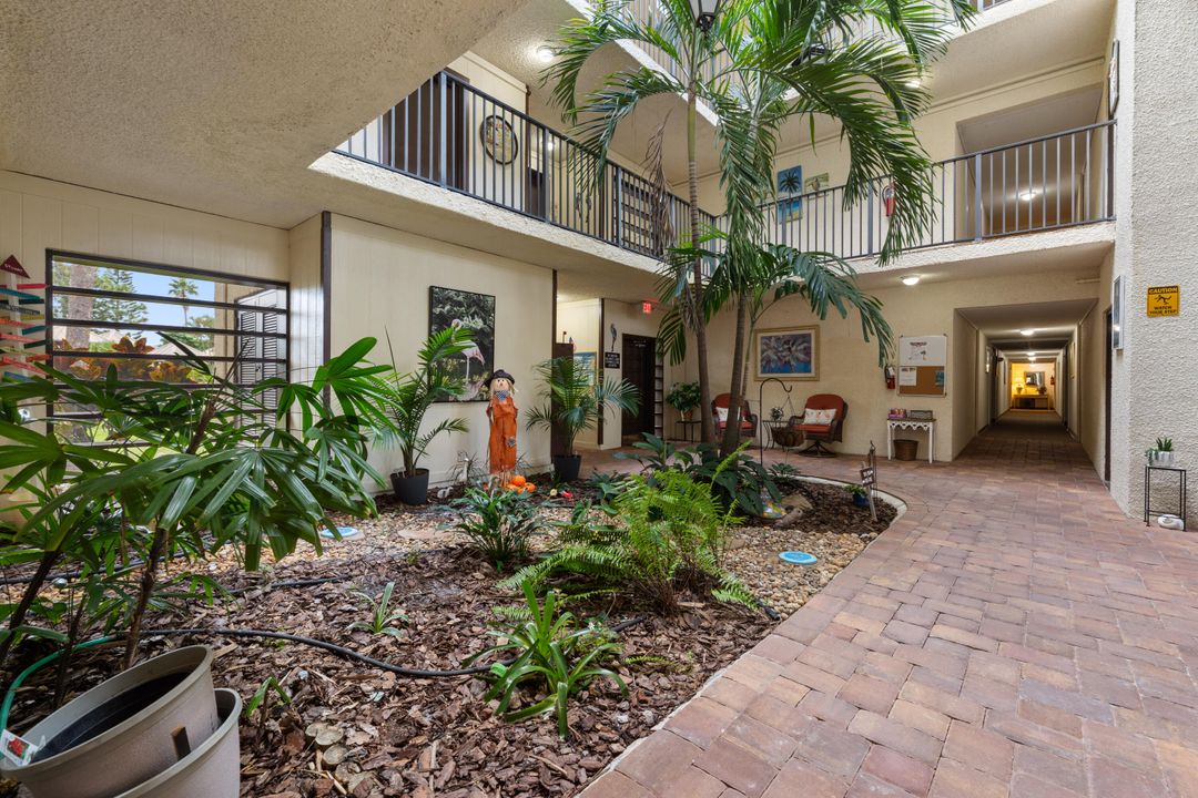 En Venta: $230,000 (2 camas, 2 baños, 1044 Pies cuadrados)