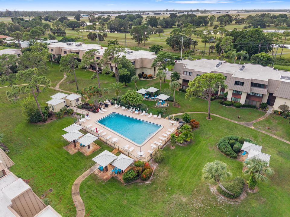 En Venta: $230,000 (2 camas, 2 baños, 1044 Pies cuadrados)