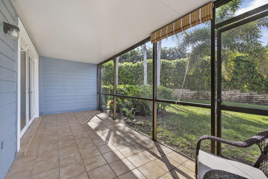 For Sale: $715,000 (3 beds, 2 baths, 1990 Square Feet)