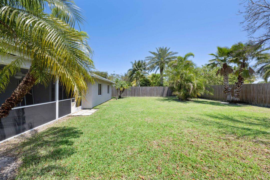 合同活跃: $484,999 (3 贝兹, 2 浴室, 1316 平方英尺)