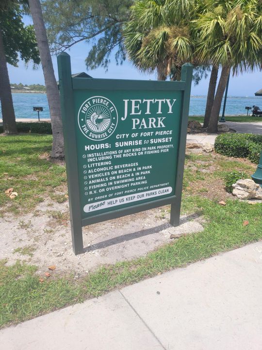 En Venta: $439,000 (3 camas, 2 baños, 1412 Pies cuadrados)