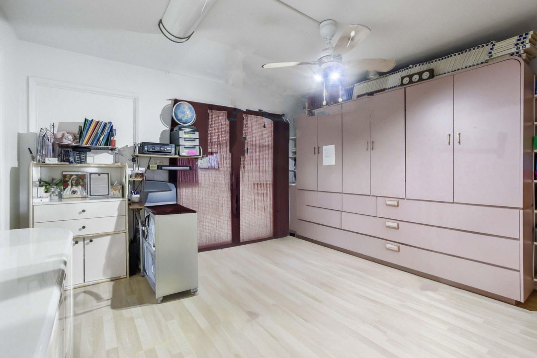 待售: $309,555 (3 贝兹, 3 浴室, 1550 平方英尺)