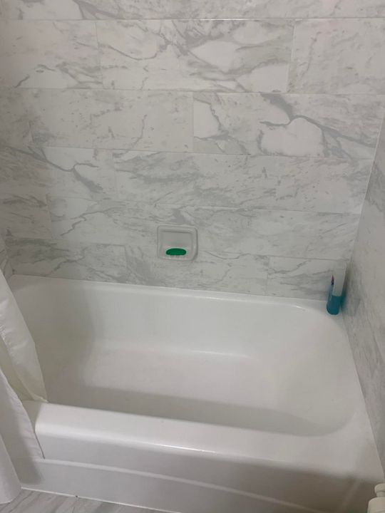 出租: $2,200 (1 贝兹, 1 浴室, 950 平方英尺)