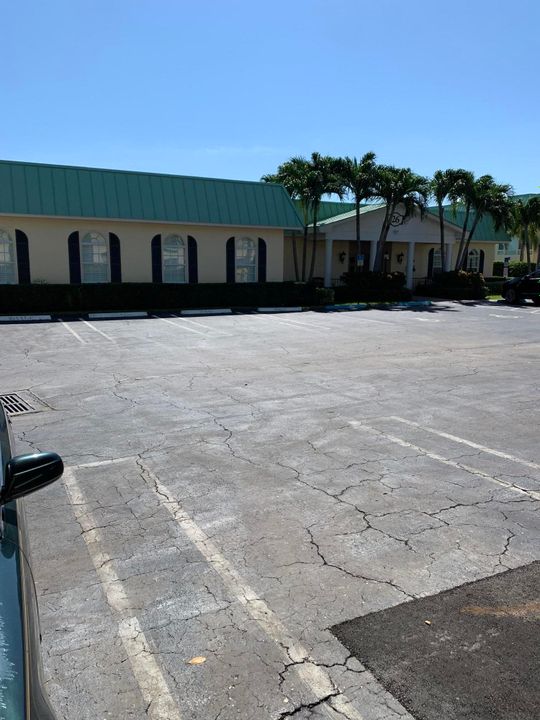 出租: $2,200 (1 贝兹, 1 浴室, 950 平方英尺)