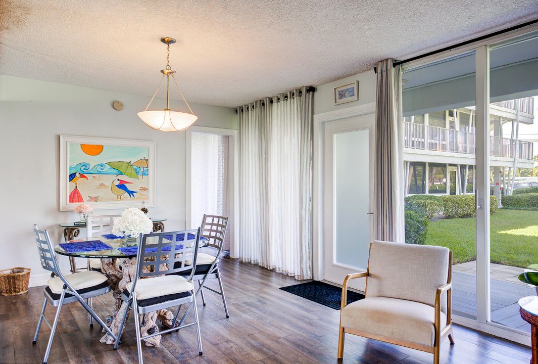 En Venta: $475,000 (2 camas, 2 baños, 850 Pies cuadrados)