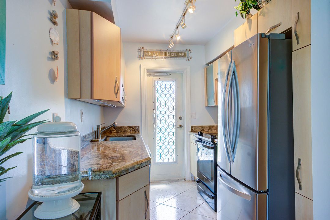 En Venta: $475,000 (2 camas, 2 baños, 850 Pies cuadrados)