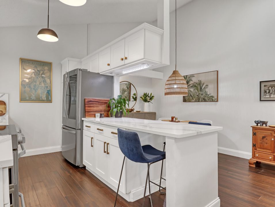 Active With Contract: $495,000 (3 beds, 3 baths, 1356 Square Feet)