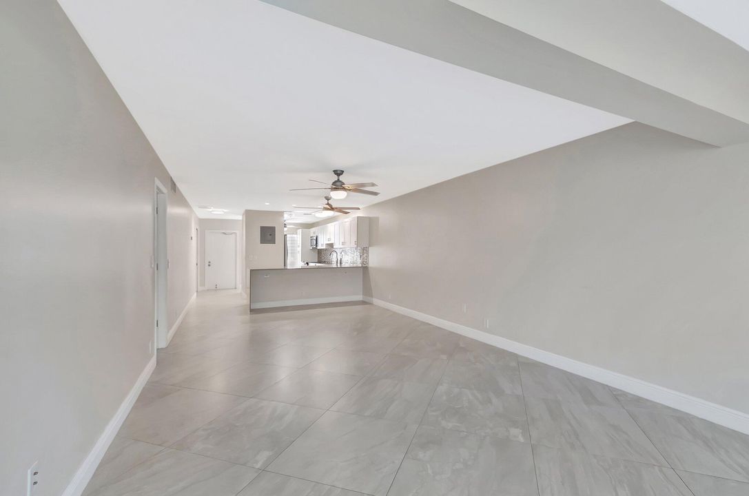 出租: $2,100 (2 贝兹, 2 浴室, 1167 平方英尺)