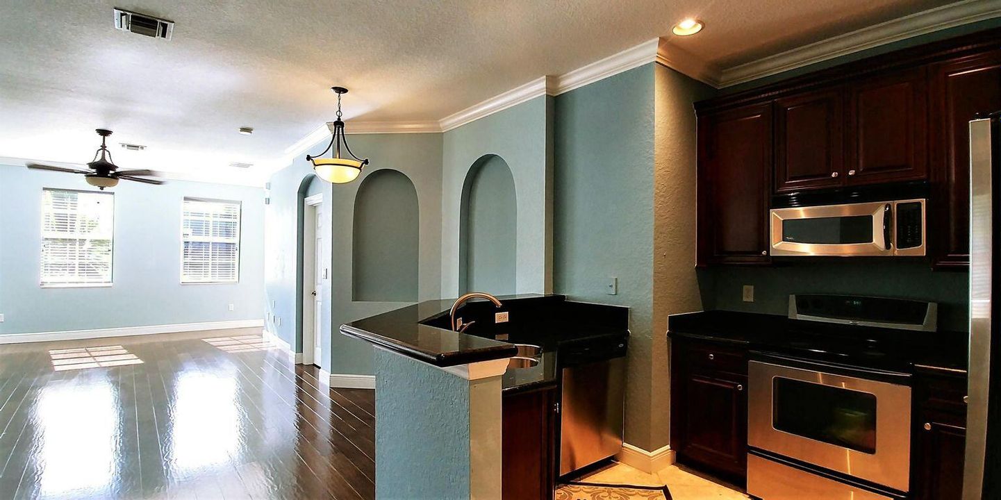 For Rent: $3,250 (3 beds, 2 baths, 1630 Square Feet)