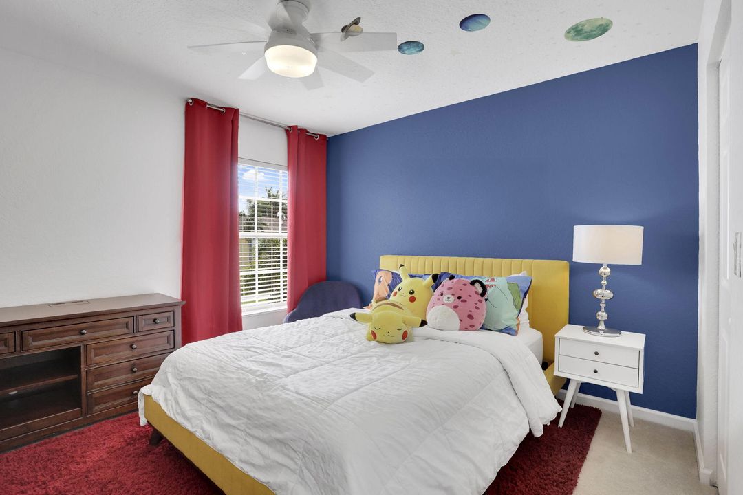 En Venta: $675,000 (4 camas, 2 baños, 2425 Pies cuadrados)