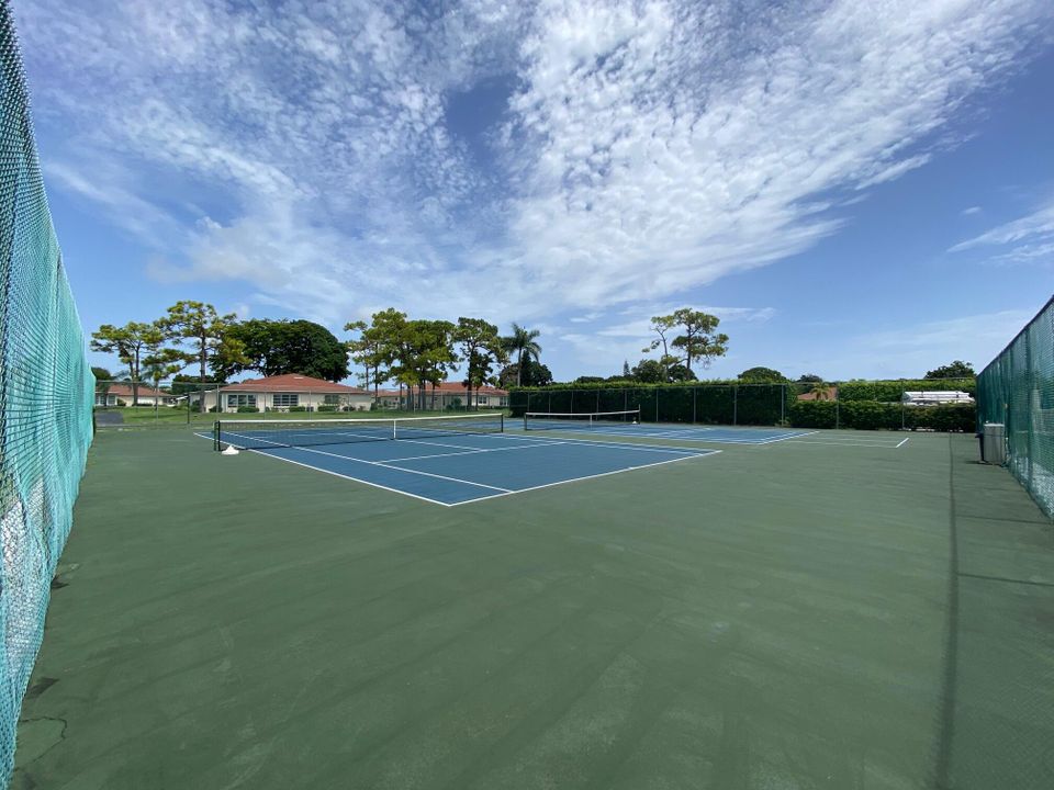 En Venta: $200,000 (2 camas, 2 baños, 1080 Pies cuadrados)