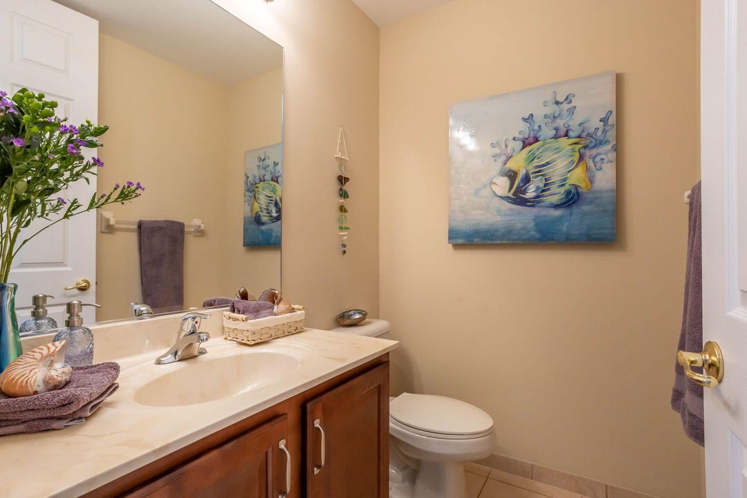 En Venta: $675,000 (4 camas, 2 baños, 2425 Pies cuadrados)