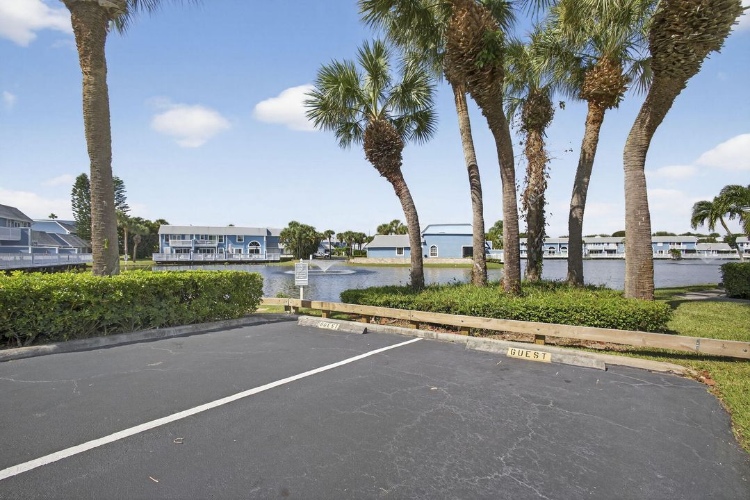 For Sale: $715,000 (3 beds, 2 baths, 1990 Square Feet)