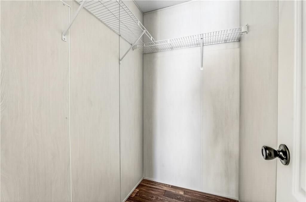 待售: $210,000 (3 贝兹, 2 浴室, 1456 平方英尺)