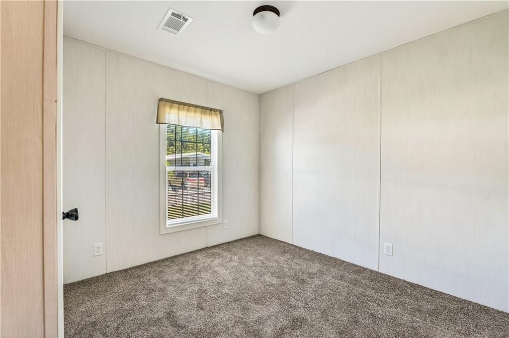 待售: $210,000 (3 贝兹, 2 浴室, 1456 平方英尺)