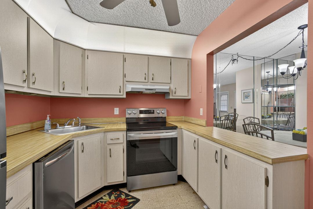 En Venta: $124,900 (2 camas, 1 baños, 935 Pies cuadrados)