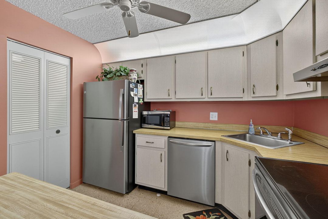 En Venta: $124,900 (2 camas, 1 baños, 935 Pies cuadrados)