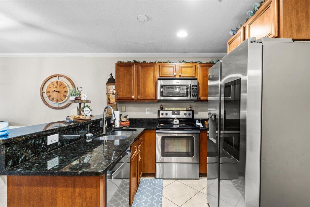 На продажу: $332,500 (3 спален, 2 ванн, 1492 Квадратных фут)