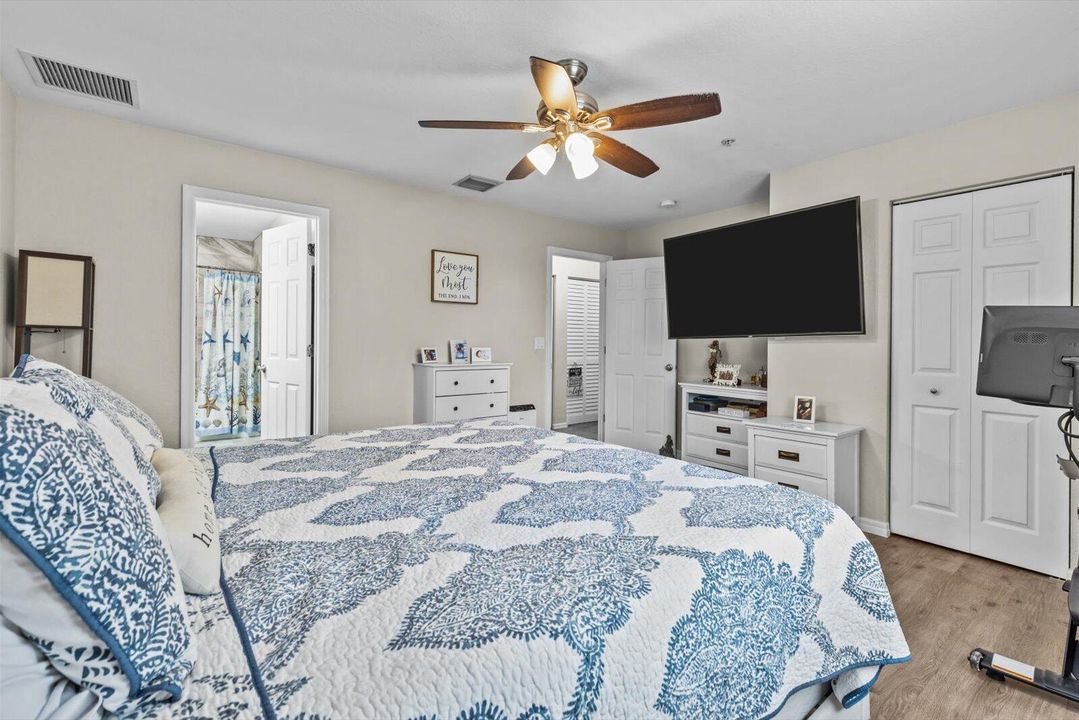 На продажу: $332,500 (3 спален, 2 ванн, 1492 Квадратных фут)