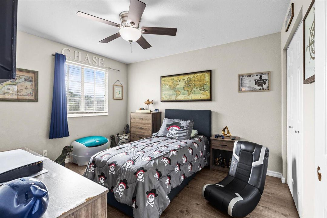 На продажу: $332,500 (3 спален, 2 ванн, 1492 Квадратных фут)